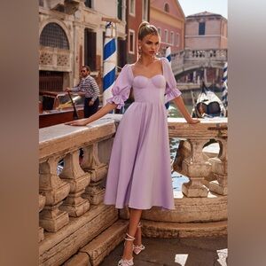 Elegant Lavender Midi Dress